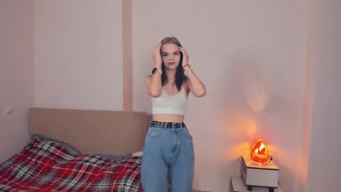 Lily online show from 28, 10, 2025