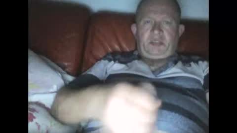 Snapshot of magicman250 chatting on 20, 9, 2025 magicman250 online show from 20, 9, 2025