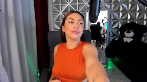 Snapshot of magicvenus111 chatting on 29, 1, 2025 Venus online show from 29, 1, 2025