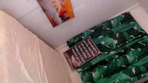 Mocah online show from 23, 1, 2025