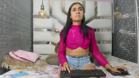 mahiara hot online show from 13, 7, 2026