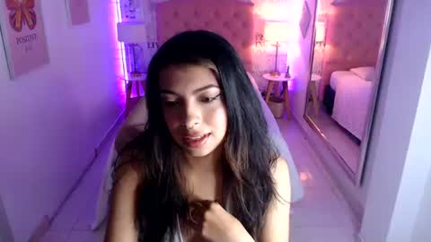 Maia Reficco online show from 27, 6, 2026