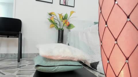 Maia online show from 23, 1, 2025