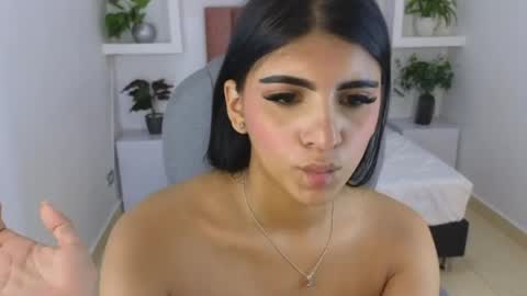 Snapshot of maiaa_ruiz chatting on 3, 6, 2026 Maiaa Ruiz online show from 3, 6, 2026