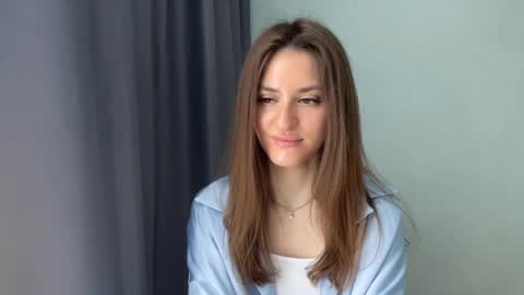 Snapshot of maiabarthe chatting on 7, 5, 2026 M I A online show from 7, 5, 2026