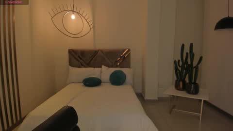  Maia  online show from 19, 10, 2025