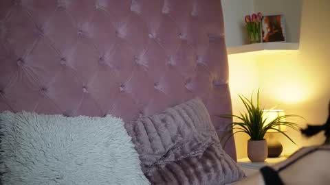 Snapshot of maiamini chatting on 13, 2, 2026 Maia online show from 13, 2, 2026