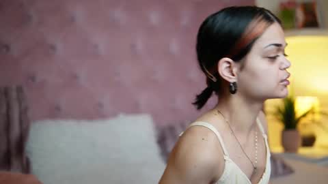 Snapshot of maiamini chatting on 15, 2, 2026 Maia online show from 15, 2, 2026