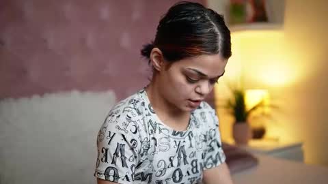 Snapshot of maiamini chatting on 22, 2, 2026 Maia online show from 22, 2, 2026