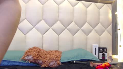 Maia  online show from 3, 1, 2025