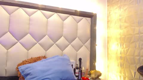 Maia  online show from 22, 1, 2025