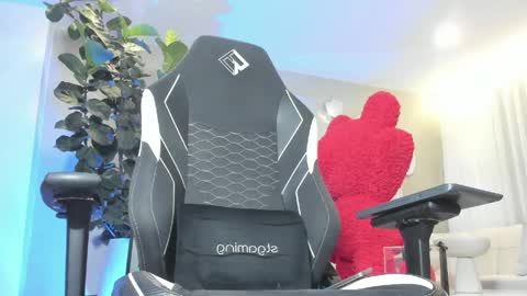 MAICOL  online show from 12, 4, 2026