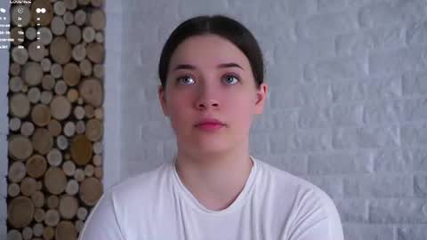 Snapshot of maidabuoy chatting on 13, 6, 2026 Lucy online show from 13, 6, 2026