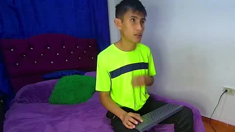 Snapshot of maikinol chatting on 6, 3, 2025 maik Fabin online show from 6, 3, 2025