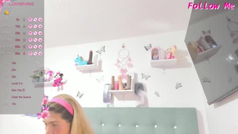 Maylin  online show from 26, 10, 2025