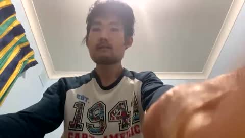 David Sae Hymn Cho online show from 13, 11, 2025