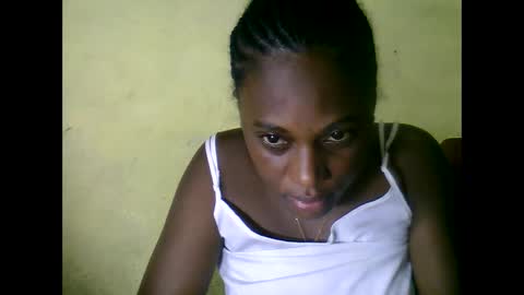 maissa687177 online show from 19, 10, 2025
