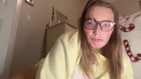 Snapshot of maisystellaxx chatting on 15, 3, 2026 maisystellaxx online show from 15, 3, 2026