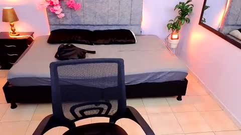 MAITE STONE1 online show from 4, 10, 2025