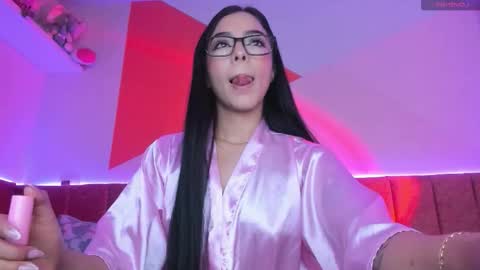 Majo Gomez online show from 4, 3, 2026