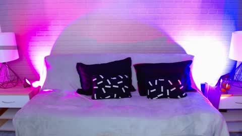 Makarena  online show from 8, 2, 2025