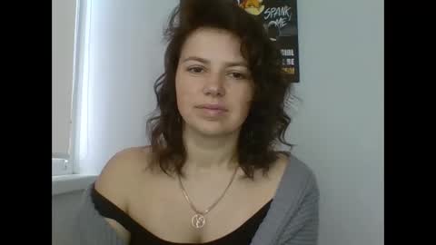 make_mesmile online show from 9, 4, 2026