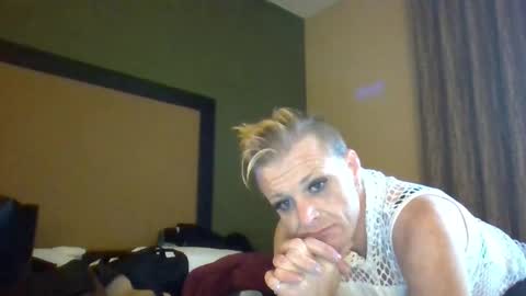 Snapshot of makeitrain904 chatting on 28, 2, 2026 makeitrain904 online show from 28, 2, 2026