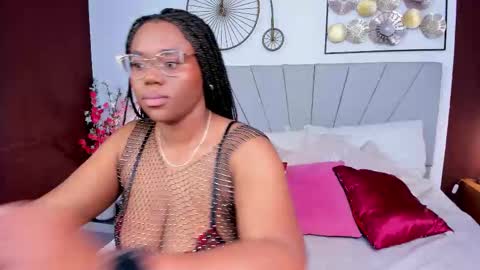 Snapshot of makena_gh chatting on 8, 2, 2026 makena online show from 8, 2, 2026