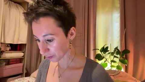 Snapshot of makesquirtt chatting on 15, 11, 2025 Follow please and enjoy online show from 15, 11, 2025