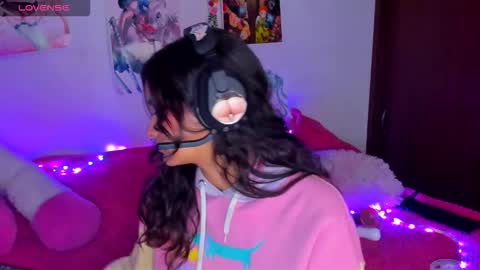 Maki Sins online show from 19, 9, 2025