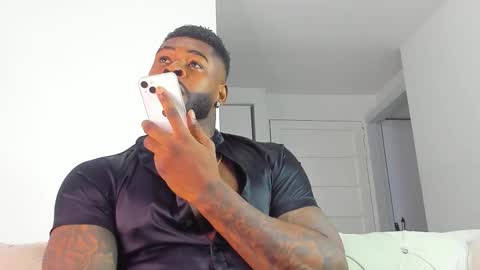 Makonnen online show from 3, 11, 2025