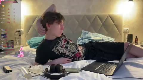 Tom and Mark 3 online show from 8, 2, 2025