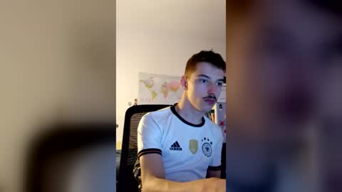 male20y online show from 14, 6, 2026