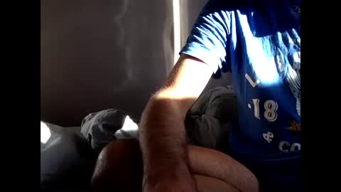 Snapshot of malefrench1 chatting on 11, 10, 2025 malefrench1 online show from 11, 10, 2025