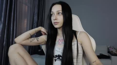 Snapshot of malenkiykamen chatting on 10, 5, 2026 piu online show from 10, 5, 2026