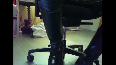 Malike online show from 5, 12, 2024