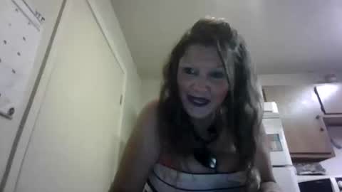 Snapshot of malinda702 chatting on 14, 10, 2025 malinda702 online show from 14, 10, 2025