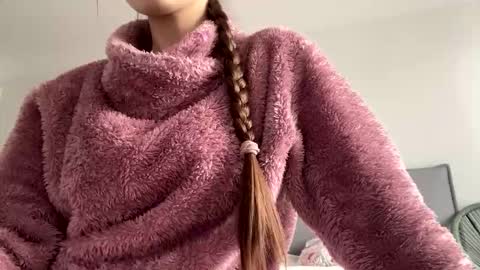 malinka_sweet19 online show from 19, 10, 2025