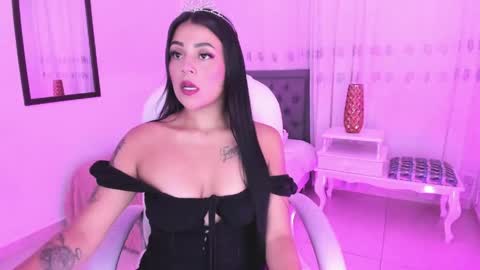 Snapshot of mallorie_owens chatting on 24, 4, 2026 Mallorie online show from 24, 4, 2026