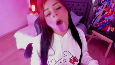 Snapshot of mallorie_owens chatting on 16, 5, 2026 Mallorie online show from 16, 5, 2026