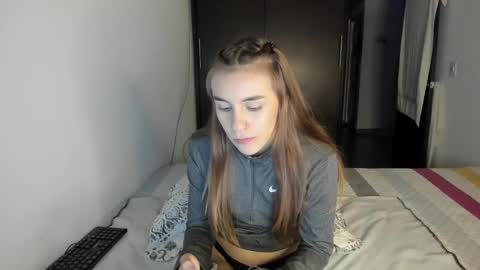 instagram  nueela   online show from 20, 2, 2025