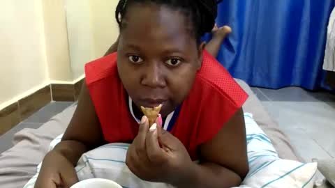 mamasita2023 online show from 6, 1, 2026