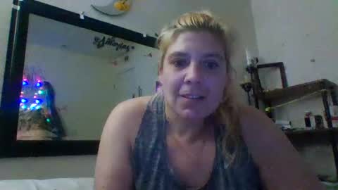 mindy22 online show from 2, 3, 2025