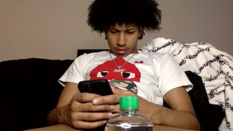 Snapshot of mandingoomann5 chatting on 12, 12, 2024 MandingooMann online show from 12, 12, 2024