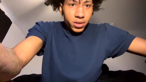 Snapshot of mandingoomann5 chatting on 17, 1, 2025 MandingooMann online show from 17, 1, 2025