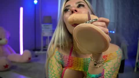 Anto Lovense is Active My pleasure is in your hands Private is Open online show from 22, 5, 2026