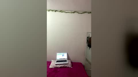 Manelyk online show from 15, 7, 2026