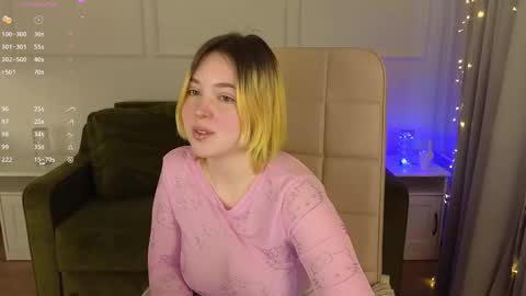 Snapshot of manic_pixie_ chatting on 7, 2, 2025 manic_pixie_ online show from 7, 2, 2025