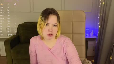 Snapshot of manic_pixie_ chatting on 7, 2, 2025 manic_pixie_ online show from 7, 2, 2025