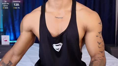 Manolo Hot 1 online show from 5, 3, 2025